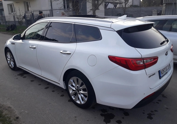Kia Optima cena 55000 przebieg: 220000, rok produkcji 2017 z Sulejówek małe 436